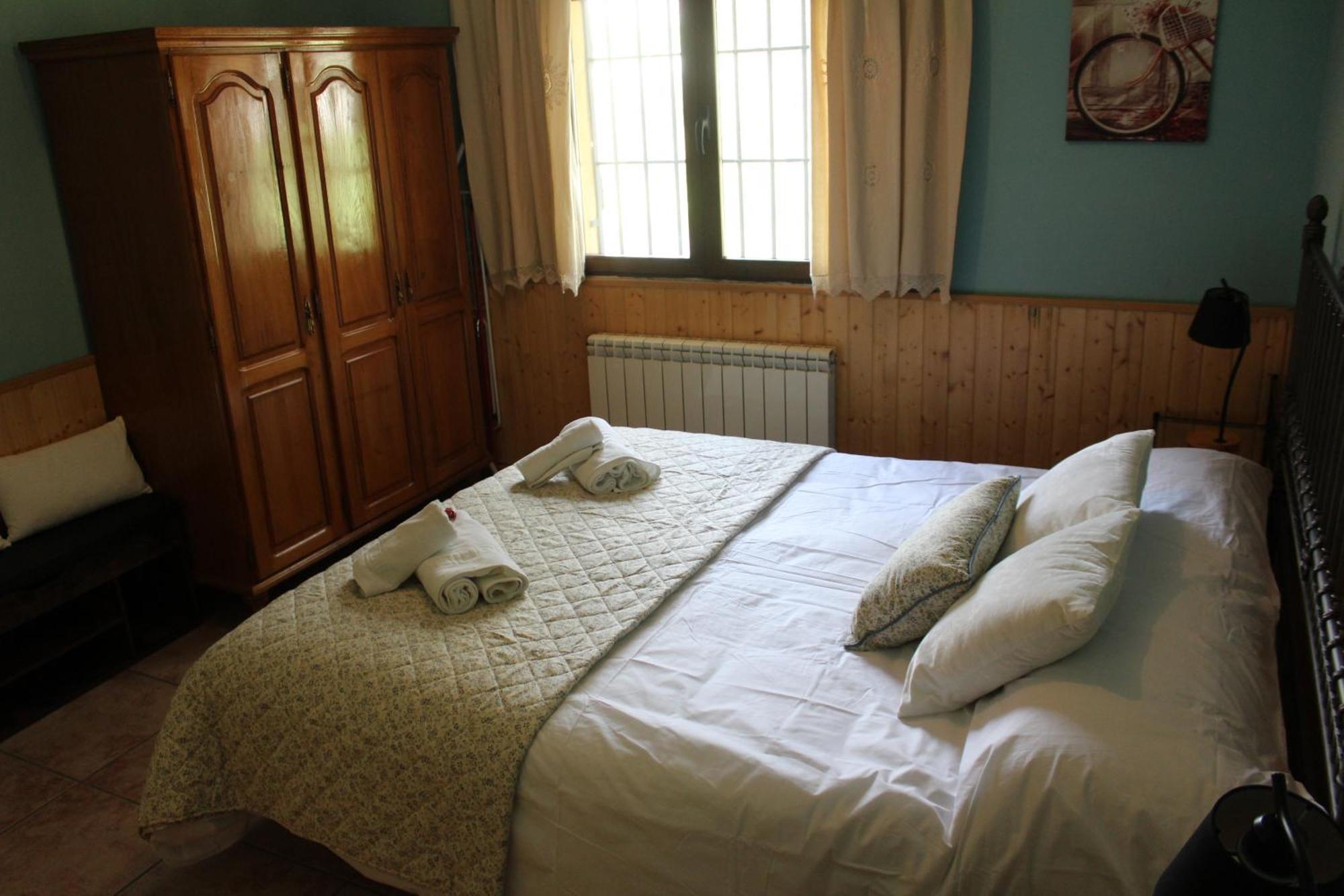 La Huertarrona Apartment Candeleda Ngoại thất bức ảnh